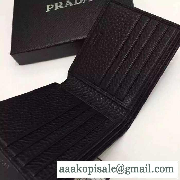 収納力抜群のアイテム 秋冬 prada プラダ 上質な 短財布