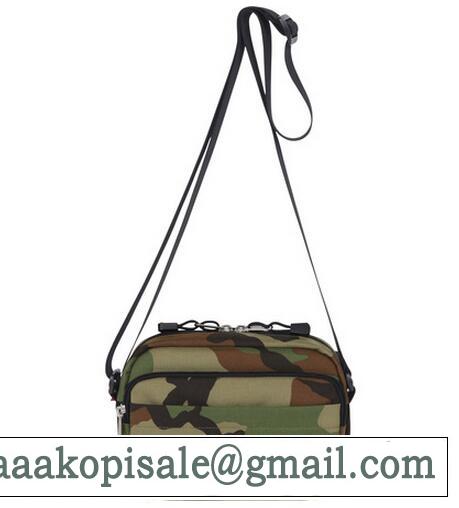 シンプルなデザイン　Supreme 15SS Shoulder Bag 1000 Denier Cordura 収納性のあるショルダーバッグ.
