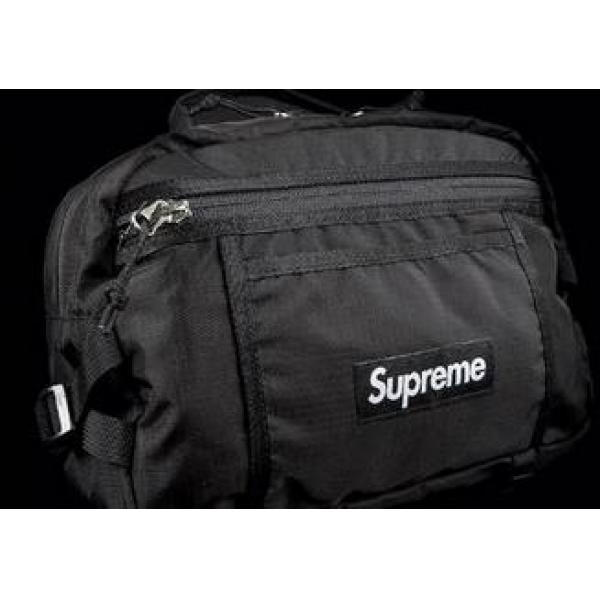 収納性に　Supreme 16SS Tonal Should...