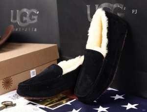 大絶賛の履き心地! 2015 UGG インナーボアモカシンシューズ 2色可選_UGG_ブランド コピー 激安(日本最大級)