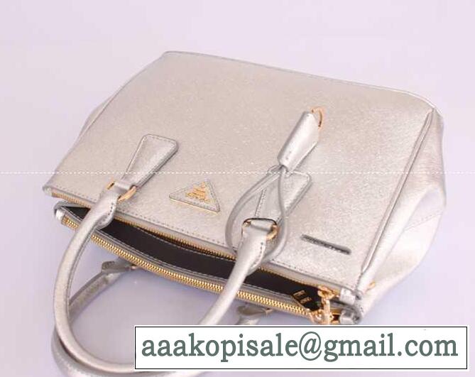 完売品　PRADA プラダ　高級感があるレディース手持ち&ショルダー掛けバッグ.
