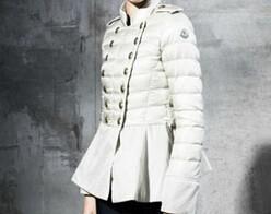 洗練された　モンクレール レディース ブランドコピー通販　ダウンジャケット　ホワイト　_モンクレール MONCLER_ブランド コピー 激安(日本最大級)