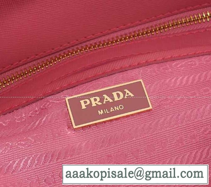 汎用性の高さも人気のPRADA プラダ　機能と美貌を両立したレディース手持ち&ショルダー掛け.