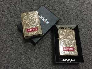 人気ブランド 2016 Supreme Zippo Engr...