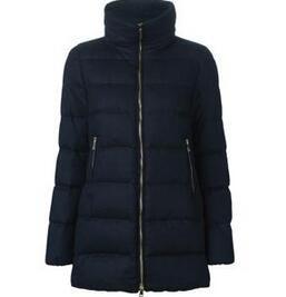 上品上質なアイテム　モンクレール 軽量感あるダウンコート _モンクレール MONCLER_ブランド コピー 激安(日本最大級)