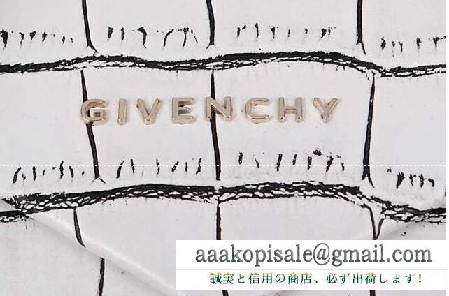 皺があるジバンシー、Givenchyの女性ショルダー付ハンドバッグ