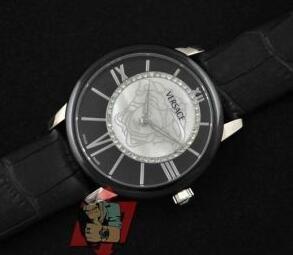 高級感溢れるヴェルサーチ、Versaceの黒い腕時計_ヴェルサーチ VERSACE_ブランド コピー 激安(日本最大級)