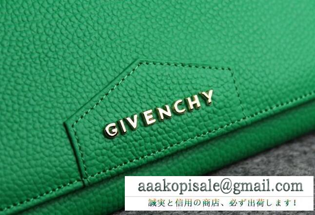 上品感が漂うジバンシィ 激安、givenchyの緑2折り女性長財布