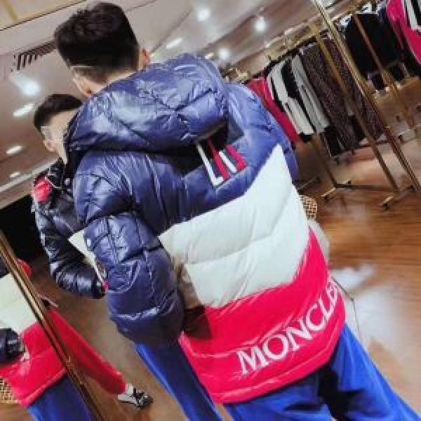 海外先行発売！モンクレール 2018新品入荷MONCLER 身体を保温できるダウンジャケット メンズ_男性用ダウンジャケット_モンクレール特集_スーパーコピーブランド激安通販 専門店  