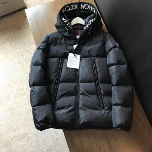 高品質なモンクレール 18AW美品MONCLER ダウンジャ...