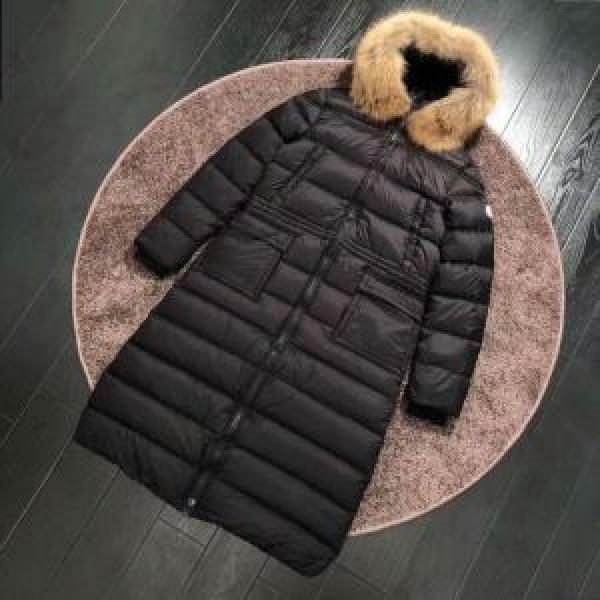 オシャレを満喫できるモンクレールお買い得 MONCLER ダ...