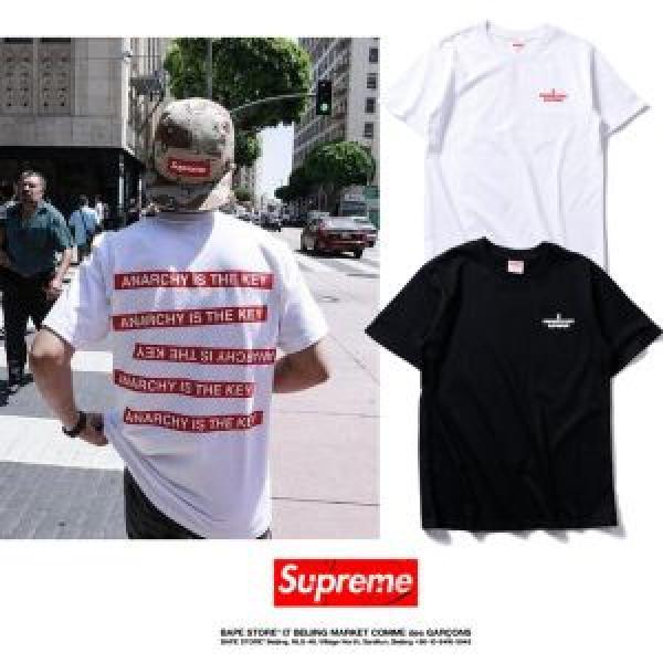 シュプリーム 目前の注目ブランドSUPREME Tシャツ/半...