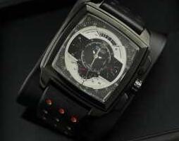 夜間の視認性に優れるタグホイヤー、Tag Heuerの超激得大人気な四方形メンズ腕時計_タグホイヤー TAG HEUER_ブランド コピー 激安(日本最大級)