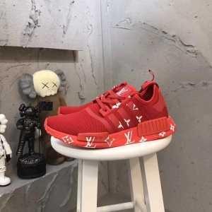 シュプリーム x ルイ・ヴィトン x アディダス NMD R1 トレーニングスニーカーSUPREME X LOUIS VUITTON X ADIDAS