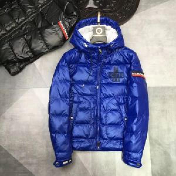 再入荷アイテム MONCLER モンクレール ダウンジャケッ...