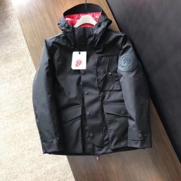 今年っぽいトレンド商品 MONCLER モンクレール ダウン...