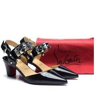 注目を集めたCHRISTIAN LOUBOUTIN ルブタン...