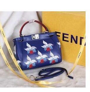 低頃な価格にセール　FENDI フェンディ コピー 人気　最...