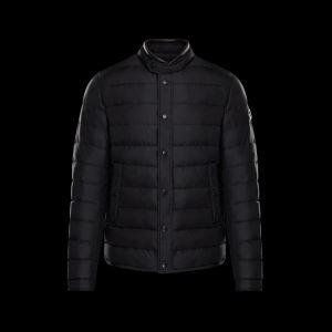 爆買い得価 MONCLER モンクレール保温効果は抜群 20...