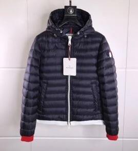 人気の高い MONCLER モンクレールメンズ新作ダウンジャ...