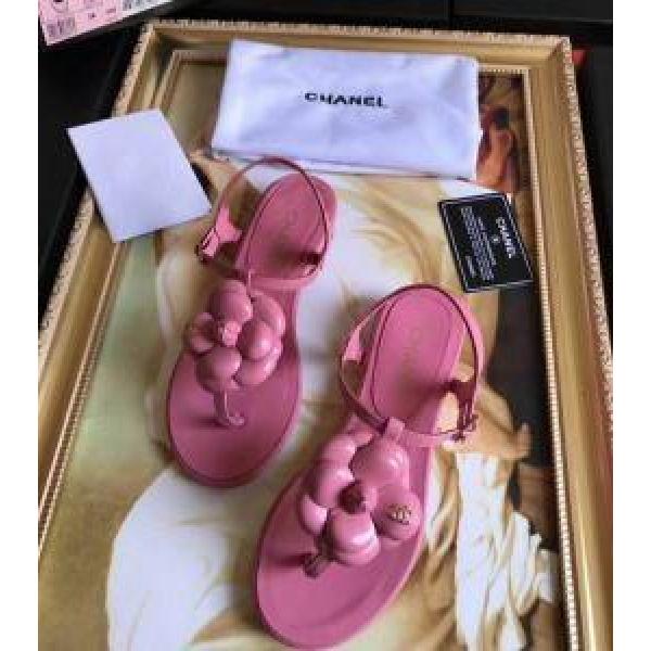 ココマークとカメリア付きのコピーレザーのレディースフラットサンダル通販品