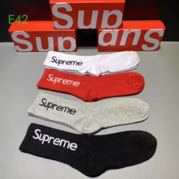 さわやかに新品おすすめ シュプリーム 靴下 SUPREME ...