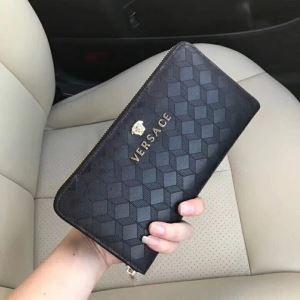 VERSACE人気沸騰なアイテム 財布お洒落度をアップさせるヴェルサーチ_ヴェルサーチ VERSACE_ブランド コピー 激安(日本最大級)