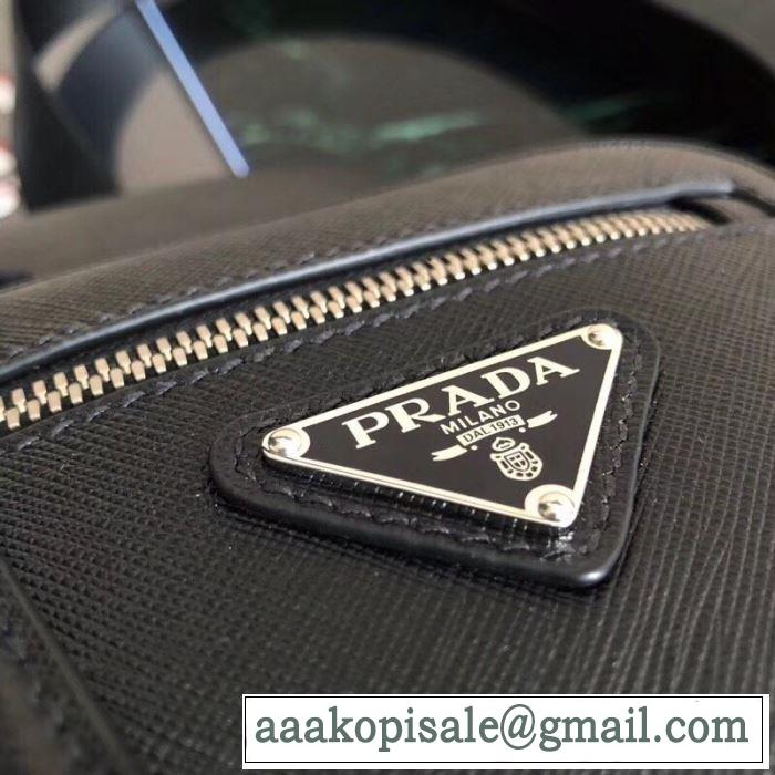 非常にシンプルなデザインな プラダ PRADA 価格帯が低い リュック 高級感のある素材