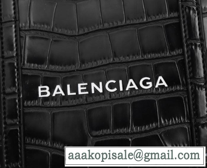 BALENCIAGA  手の届くプライスが魅力的 バレンシアガ 20SSトレンド  レディースバッグ