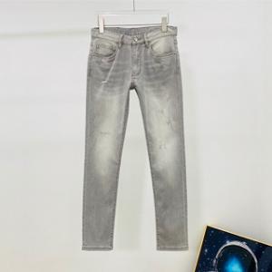 ワードローブの強い味方 DIOR jean コピー ディオー...