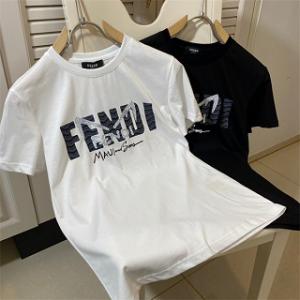 目を惹く新品FENDI フェンディ コピー 半袖tシャツ 特...