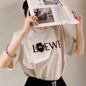 この夏トレンドの最新モデルLOEWE ロエベ トトロ コピー 半袖tシャツ ユニセックス 甘めなファッション