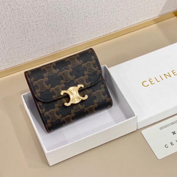 今年大人気のCELINE セリーヌ ウォレット トリオンフキャンバス 大人のエレガントスタイル