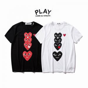 ギャルソンブランドロゴの色が服の色によって红黑と白黑の配色を採用され メンズｔシャツコピー