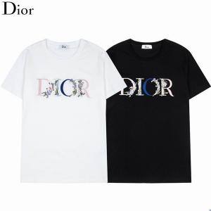 DIORディオール ｔシャツコピー シンプルな見た目でタウン...