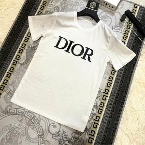 2021夏の王道スタイル超定番であるDIOR メンズ半袖ｔシャツ 人気ブランドコピー