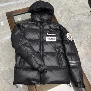 MONCLERコピー ダウンジャケット 上品 ふわふわな感触...