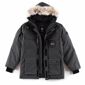 CANADA GOOSE Expedition カナダグース偽物ダウンジャケット メンズ 秋冬っぽいおしゃれを楽しめる