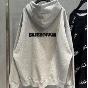 BALENCIAGA パーカー コピー ワイドなサイズ感がどこかトレンド性のある雰囲気に  バレンシアガ