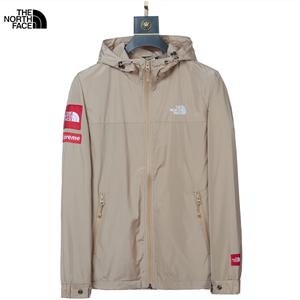 The North Face SUPREMEコラボ ザノースフェイス偽物ジャケット やや薄い シンプルでモードファッション 運動