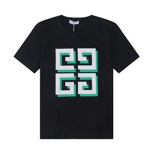 黒は年中使える万能カラー ｔシャツ コピー  GIVENCHY ジバンシー トレンドファッション