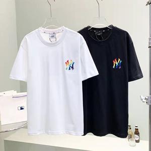 話題の韓国ファション MLBスーパーコピー半袖tシャツ 丸首ネック 虹色の刺繡 シンプルでクリーンなルックス