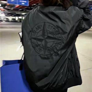 今っぽく着こなしSTONE ISLAND ストーンアイランドジャケット トレンド感の強い 3色展開 激安ブルゾン男女兼用