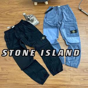 STONE ISLAND人気新作 ナイロンパンツ ストーンアイランド偽物 上質なツヤ感のある おしゃれ男子におススメ!