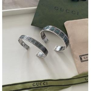 適度な光沢感 今年らしく魅力的アップ 激安gucci 偽物 ...