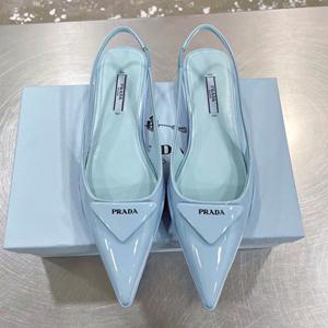 品が良いPRADA プラダスーパーコピー サンダル 多色展開 夏物と相性ピッタリ 機能面も優秀のレディース靴