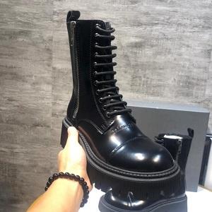 BALENCIAGAブーツ バレンシアガ 人気ストリートブラ...