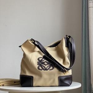 LOEWE ロエベ トートバッグ レディーストートバッグスー...