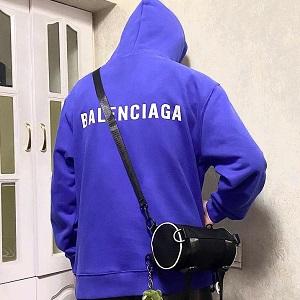 トレンド新商品 パーカー BALENCIAGA バレンシアガ...