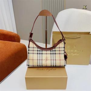 BURBERRY 海外限定ライン レディースバッグ 使いやす...